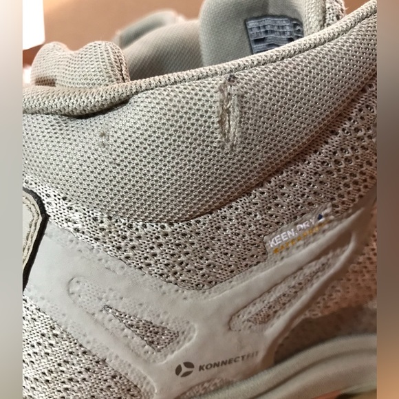 Women’s Keen Waterproof Hiking Boots size US 7/ EU 37.5 - Picture 4 of 15